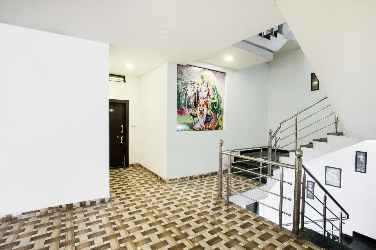 Oyo 39381 Kalajanki Hotel Ujjain Eksteriør billede